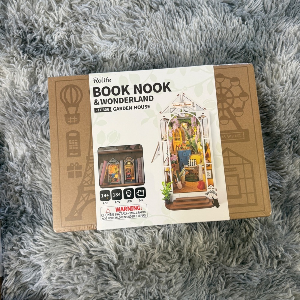 Rolife Book Nook Garden House TGB06 DIY Miniature Dollhouse Kit 3D Wood Puzzle